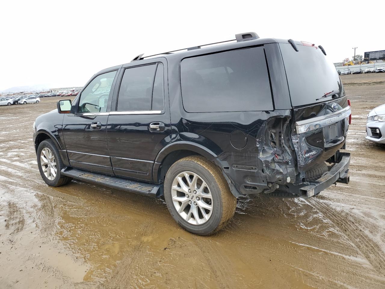 2017 Ford Expedition - Image 2