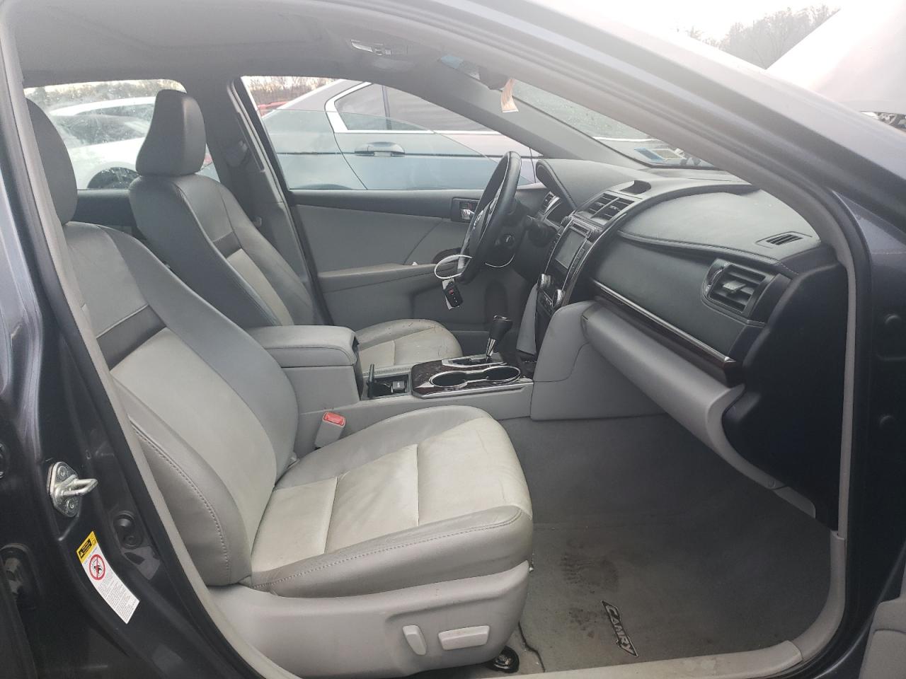 2012 Toyota Camry - Image 5