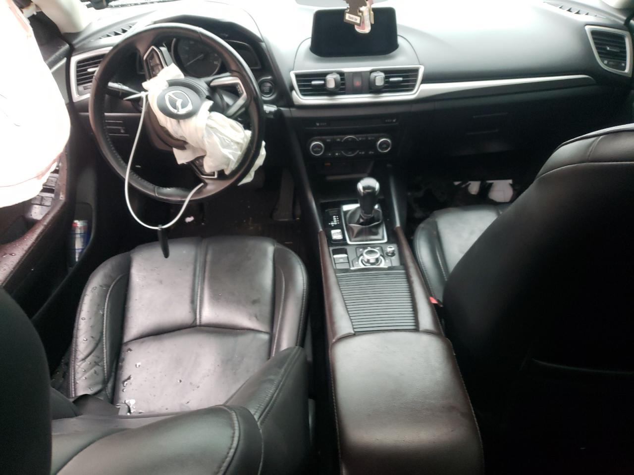 2018 Mazda 3 - Image 8