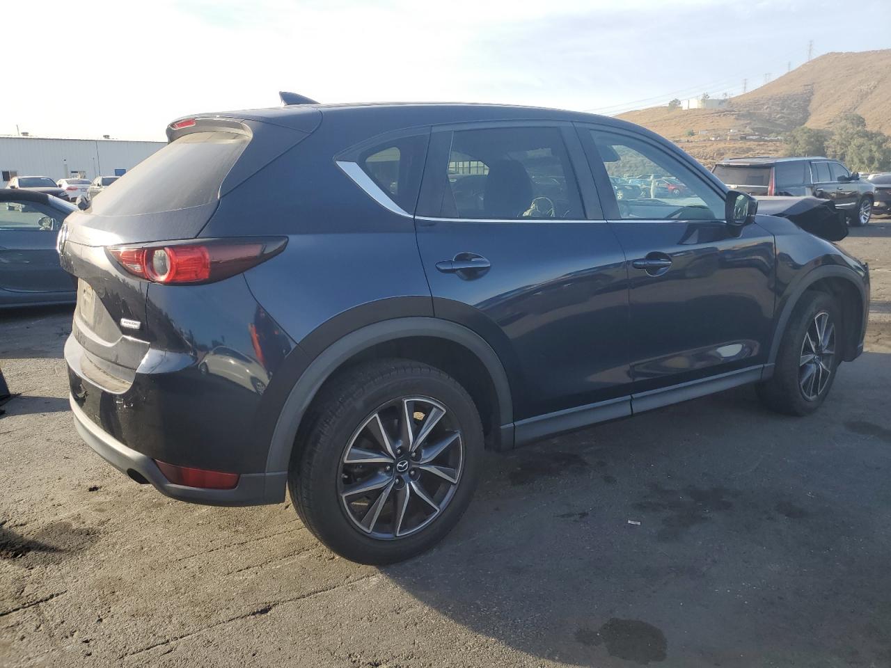 2018 Mazda CX-5 - Image 3