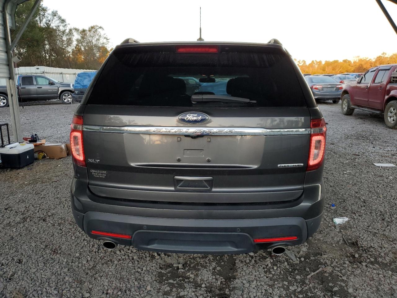 2015 Ford Explorer - Image 6
