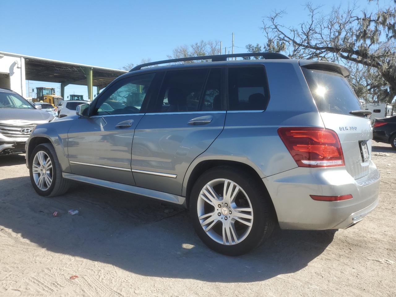 VIN WDCGG5HB3EG237121 2014 MERCEDES-BENZ GLK-CLASS no.2