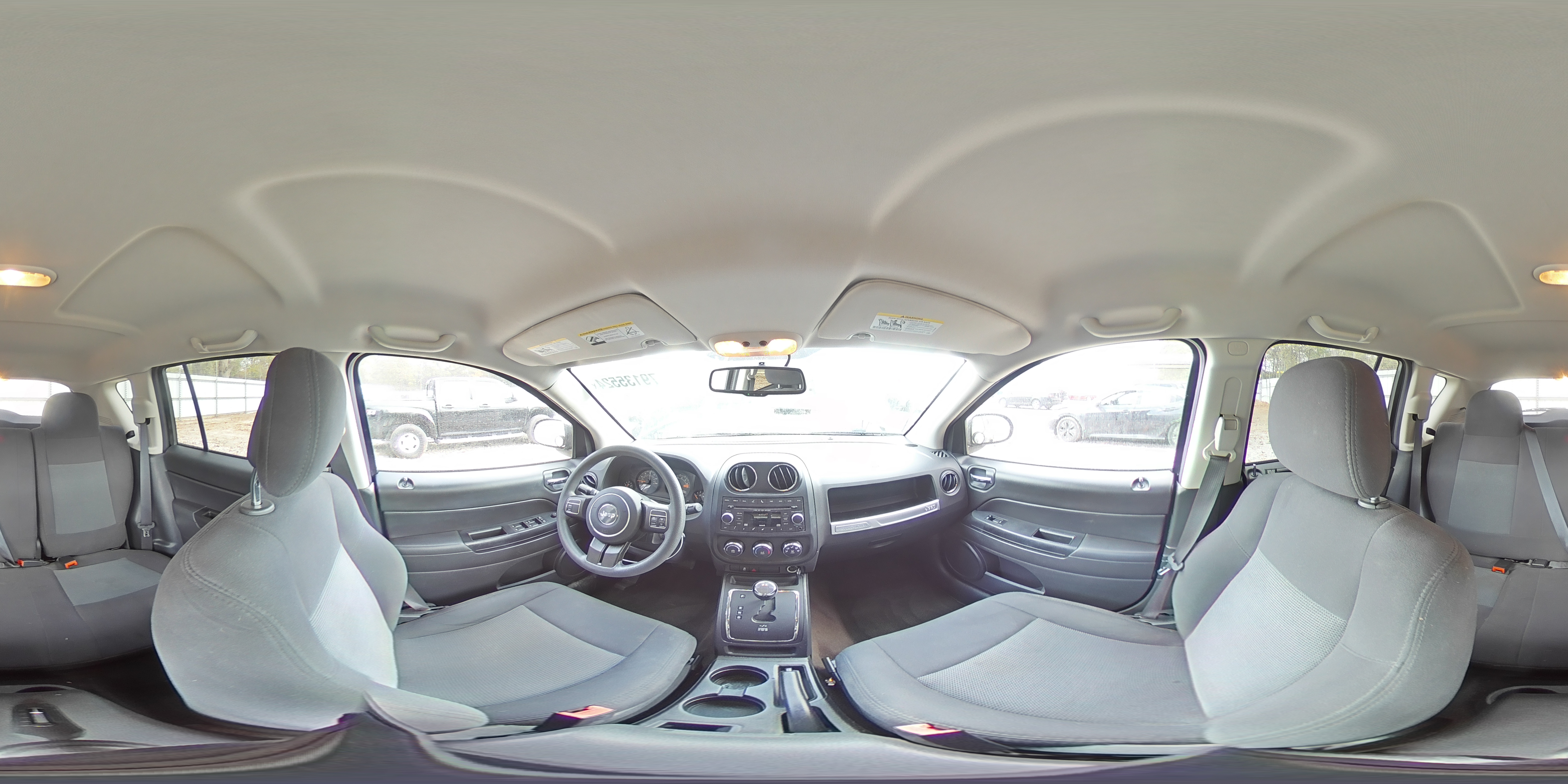2016 Jeep Compass - Image 15