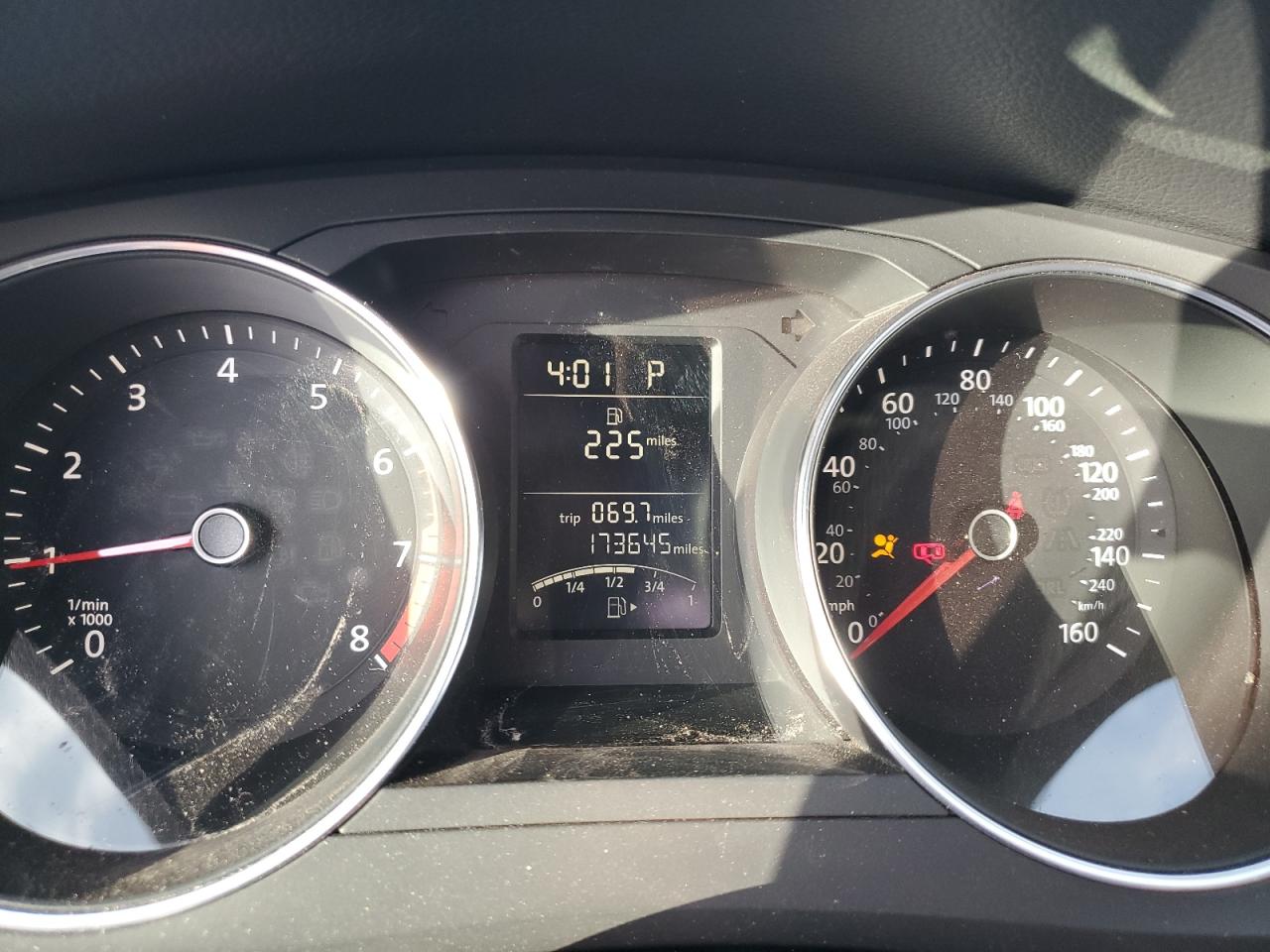 2015 Volkswagen Jetta - Image 9