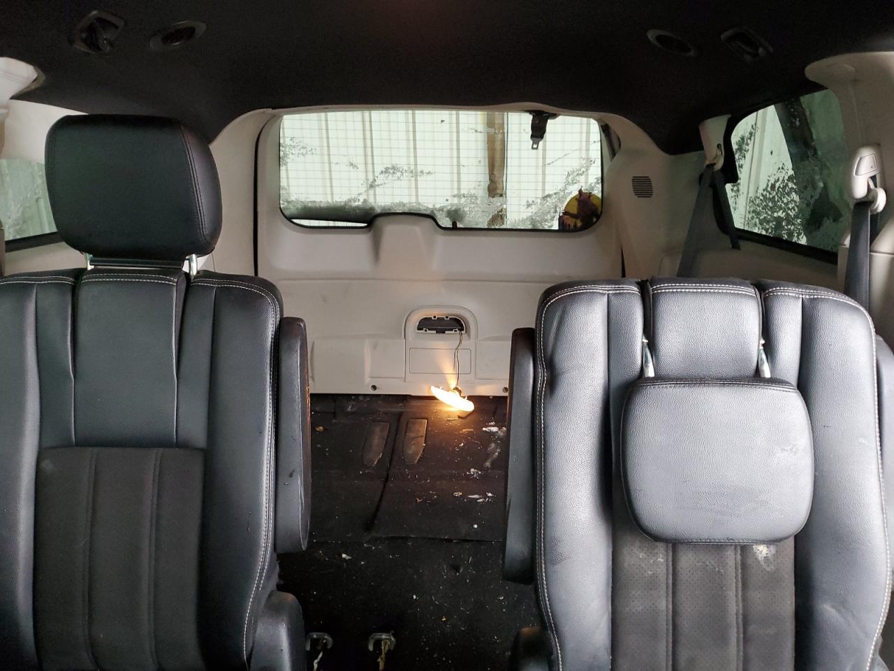 2019 Dodge Caravan - Image 10