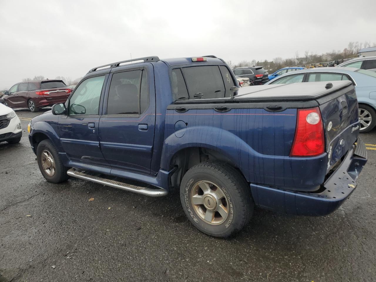 2005 Ford Explorer - Image 2