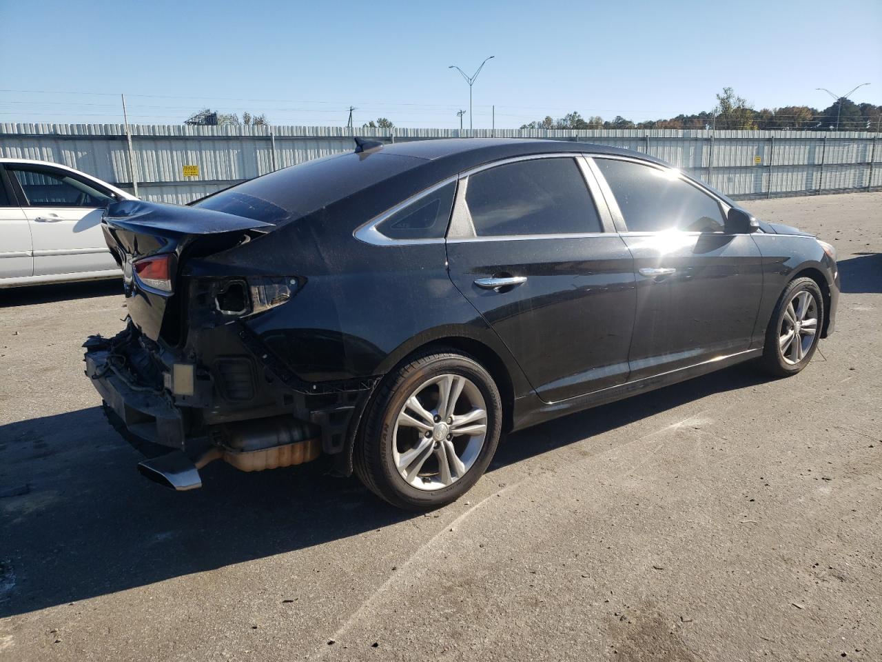2018 Hyundai Sonata - Image 3