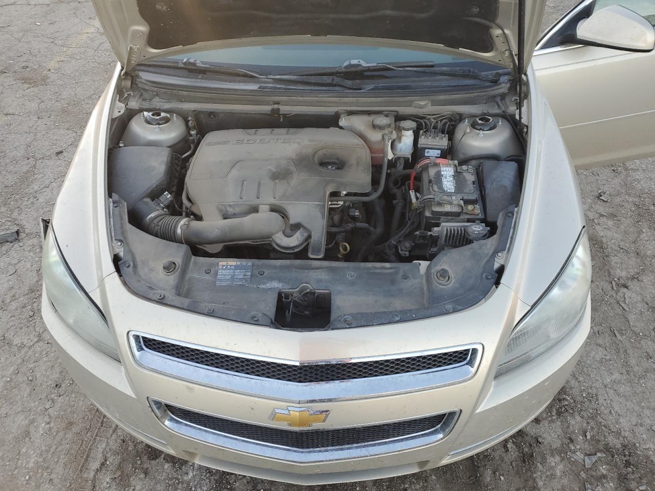 2011 Chevrolet Malibu - Image 11