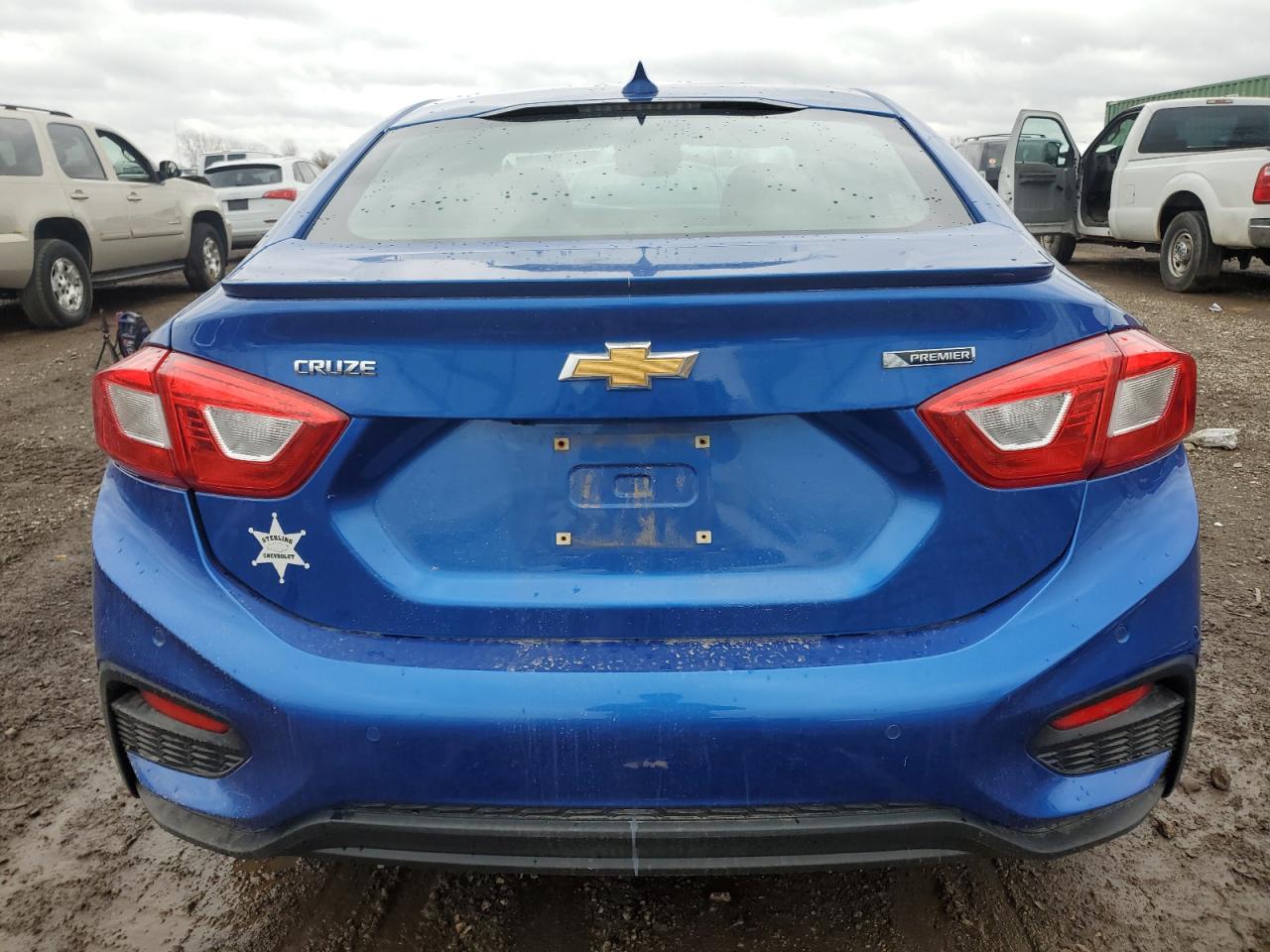 2017 Chevrolet Cruze - Image 6