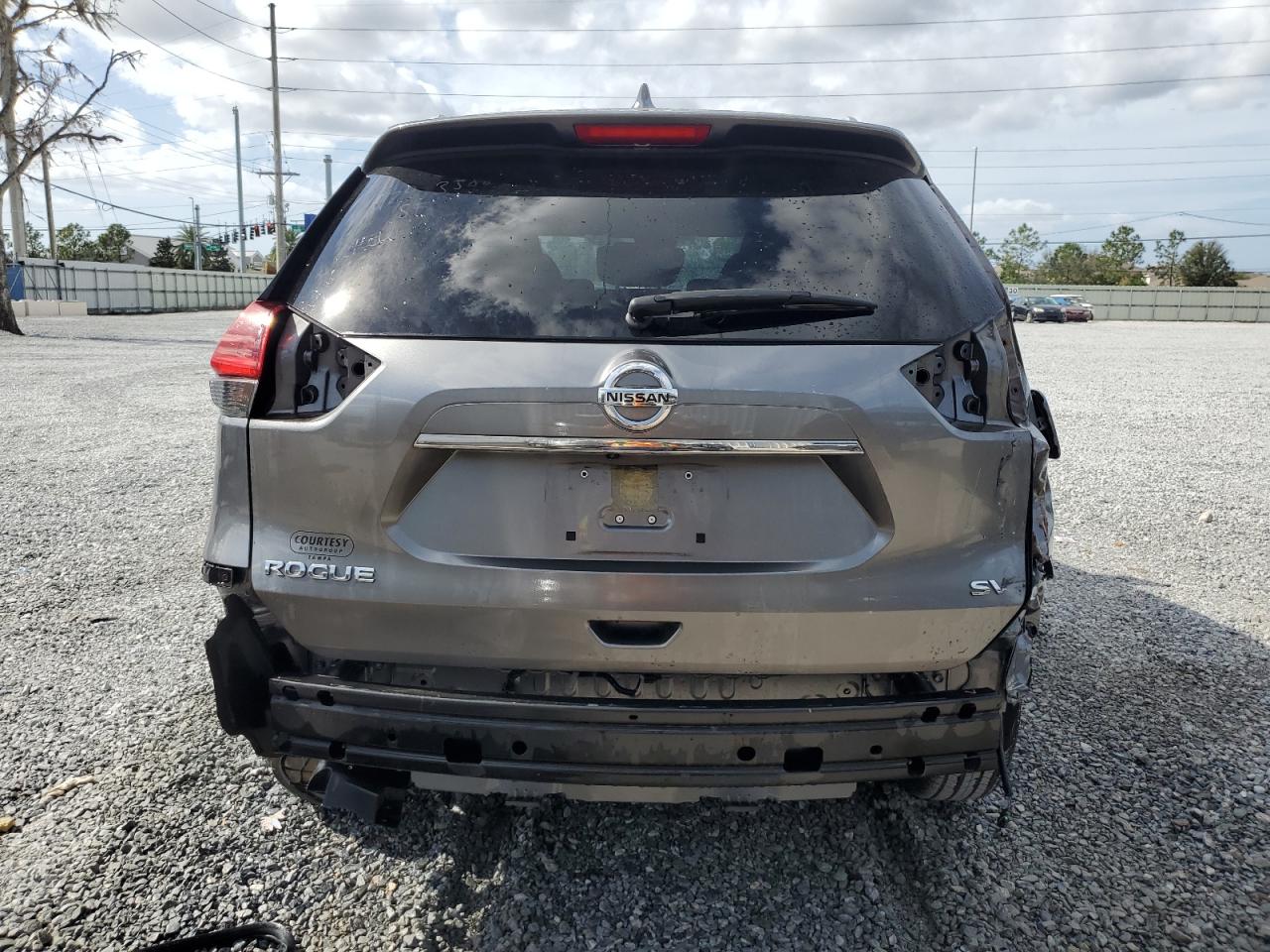 2020 Nissan Rogue S VIN: JN8AT2MT9LW015811 Lot: 80718924