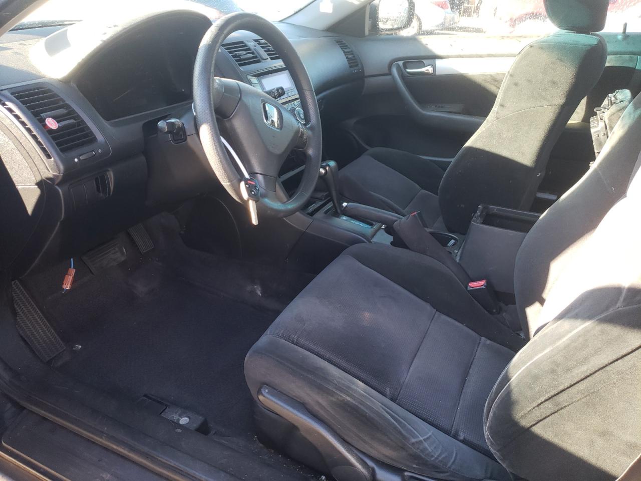 2004 Honda Accord - Image 7