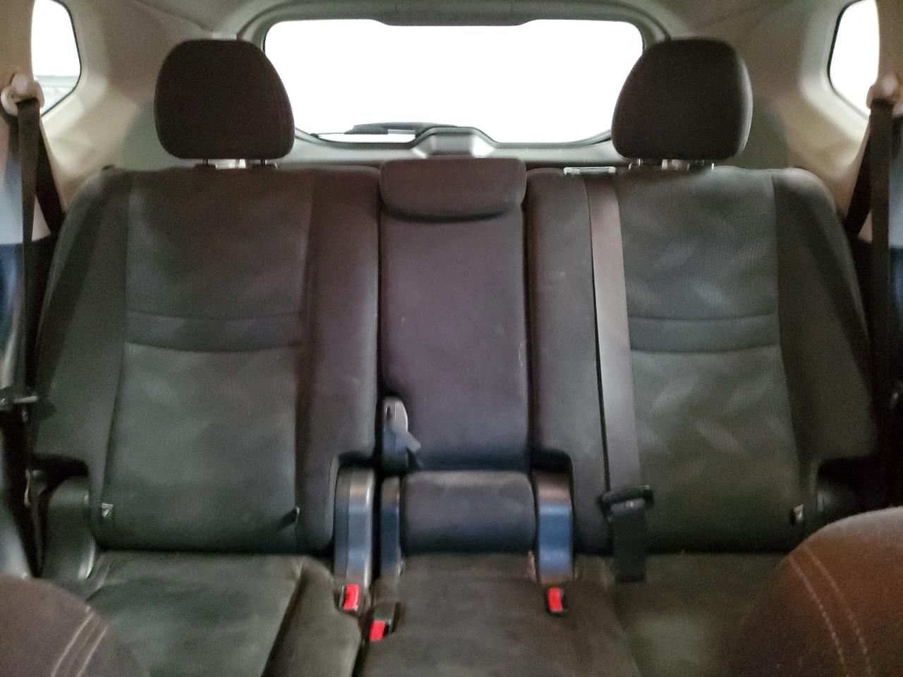 2016 Nissan Rogue - Image 10