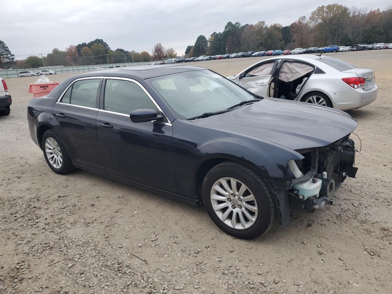 2012 Chrysler 300 - Image 4