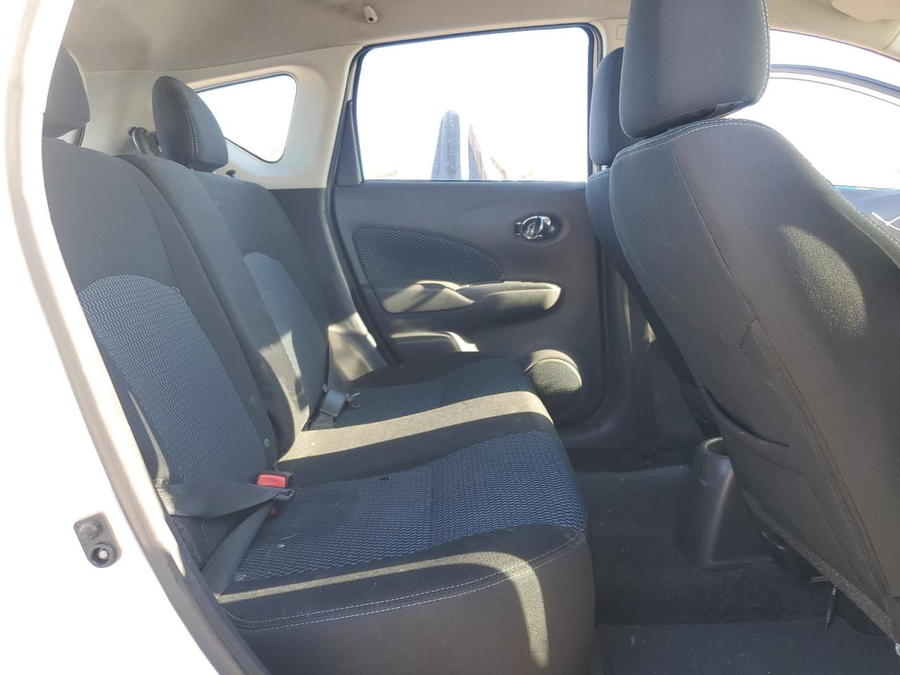 2019 Nissan Versa - Image 10