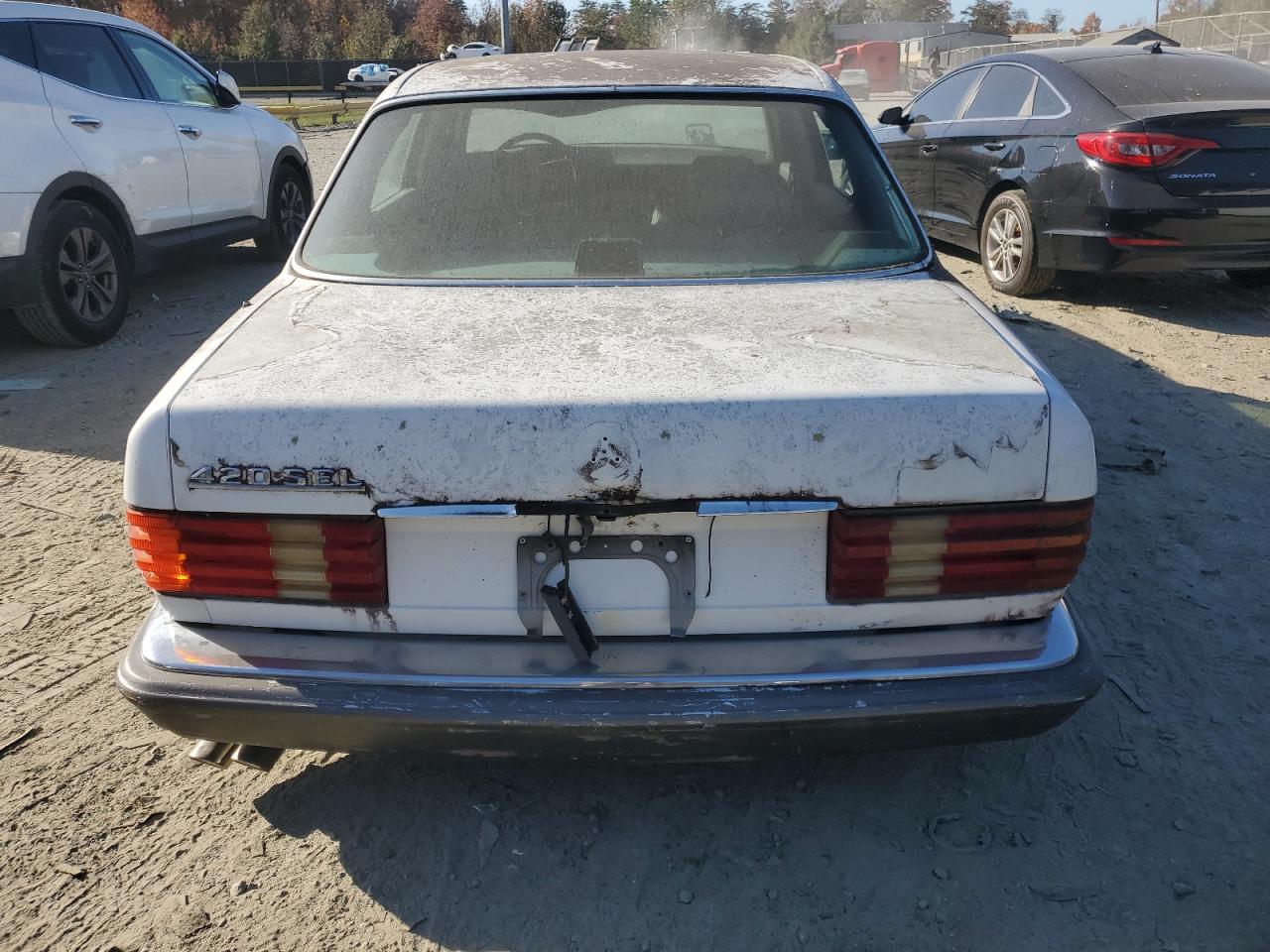 1988 Mercedes-Benz 420 Sel VIN: WDBCA35D7JA373795 Lot: 79029034