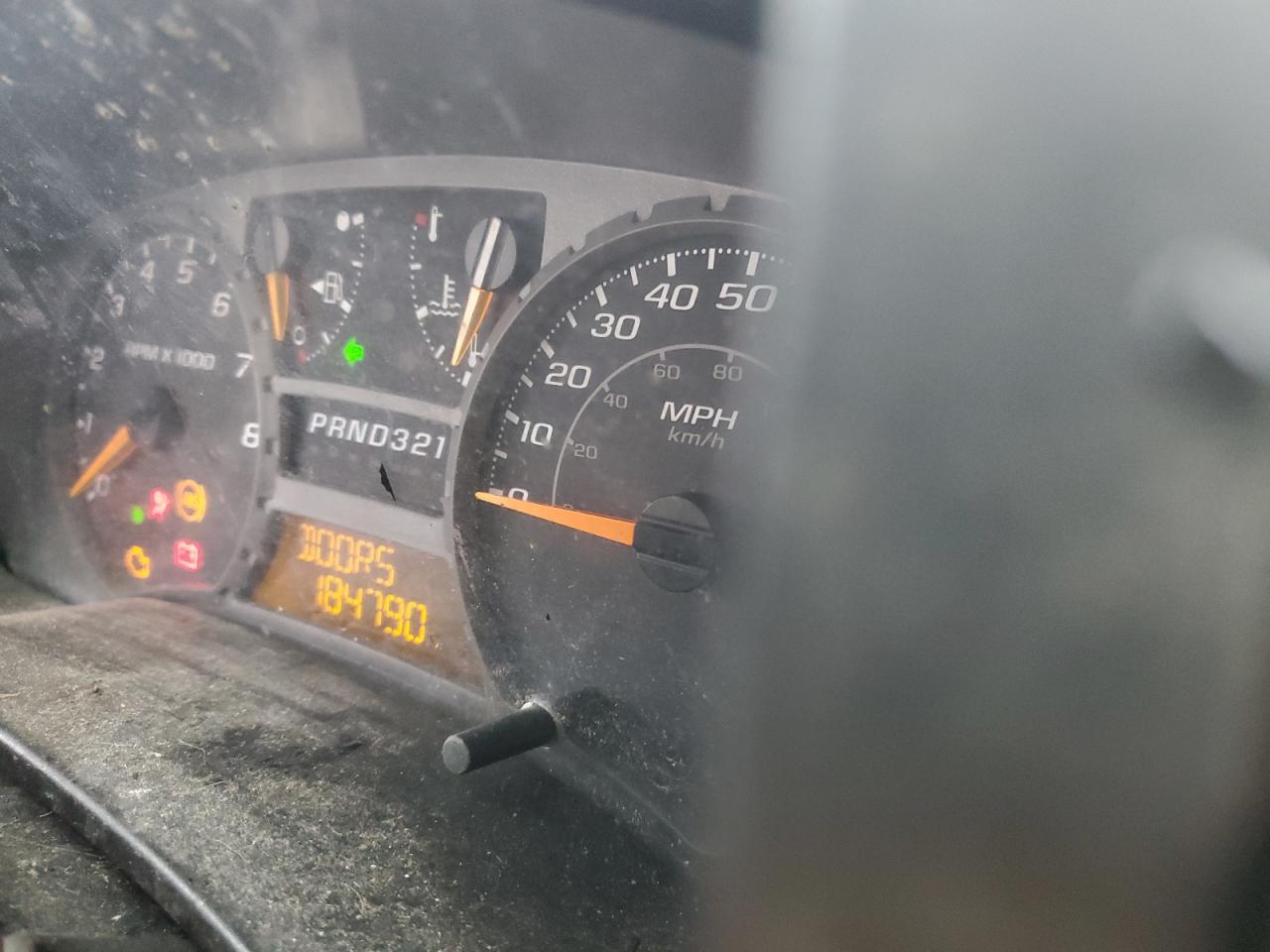 2005 Chevrolet Colorado - Image 9