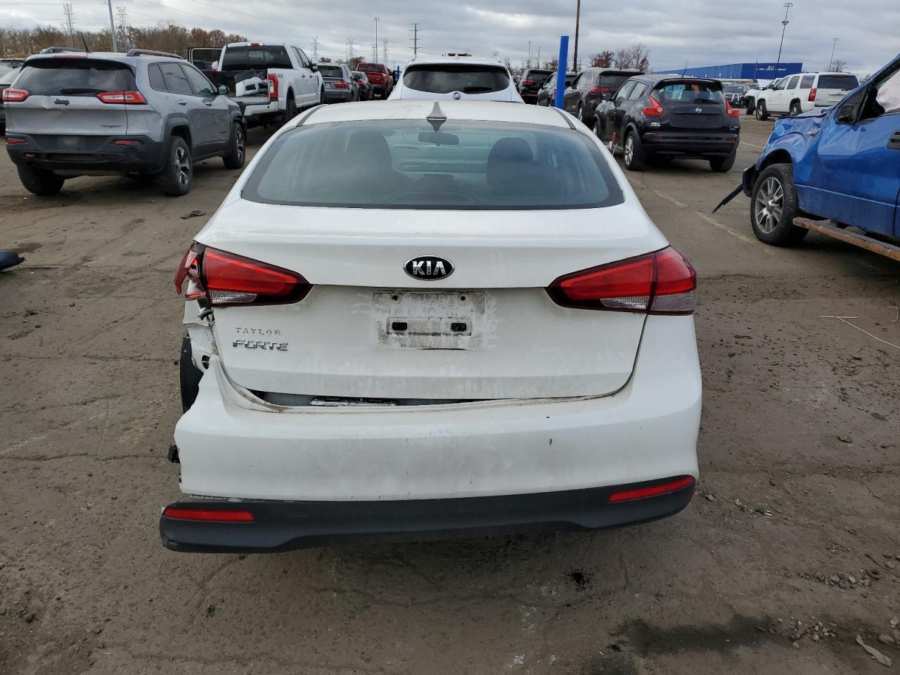 2018 Kia Forte Lx VIN: 3KPFK4A74JE171320 Lot: 78408184