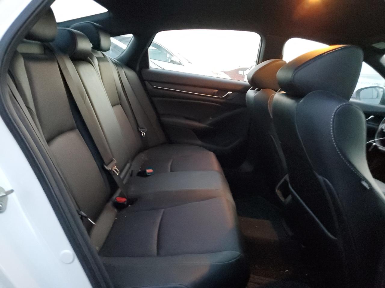 2020 Honda Accord - Image 11