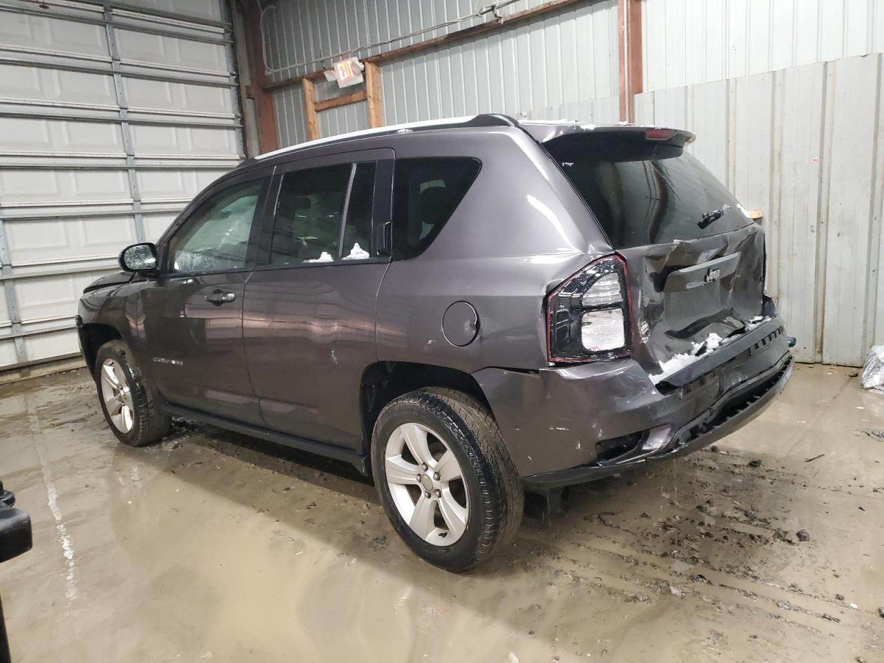 VIN 1C4NJDBB4HD142526 2017 JEEP COMPASS no.2