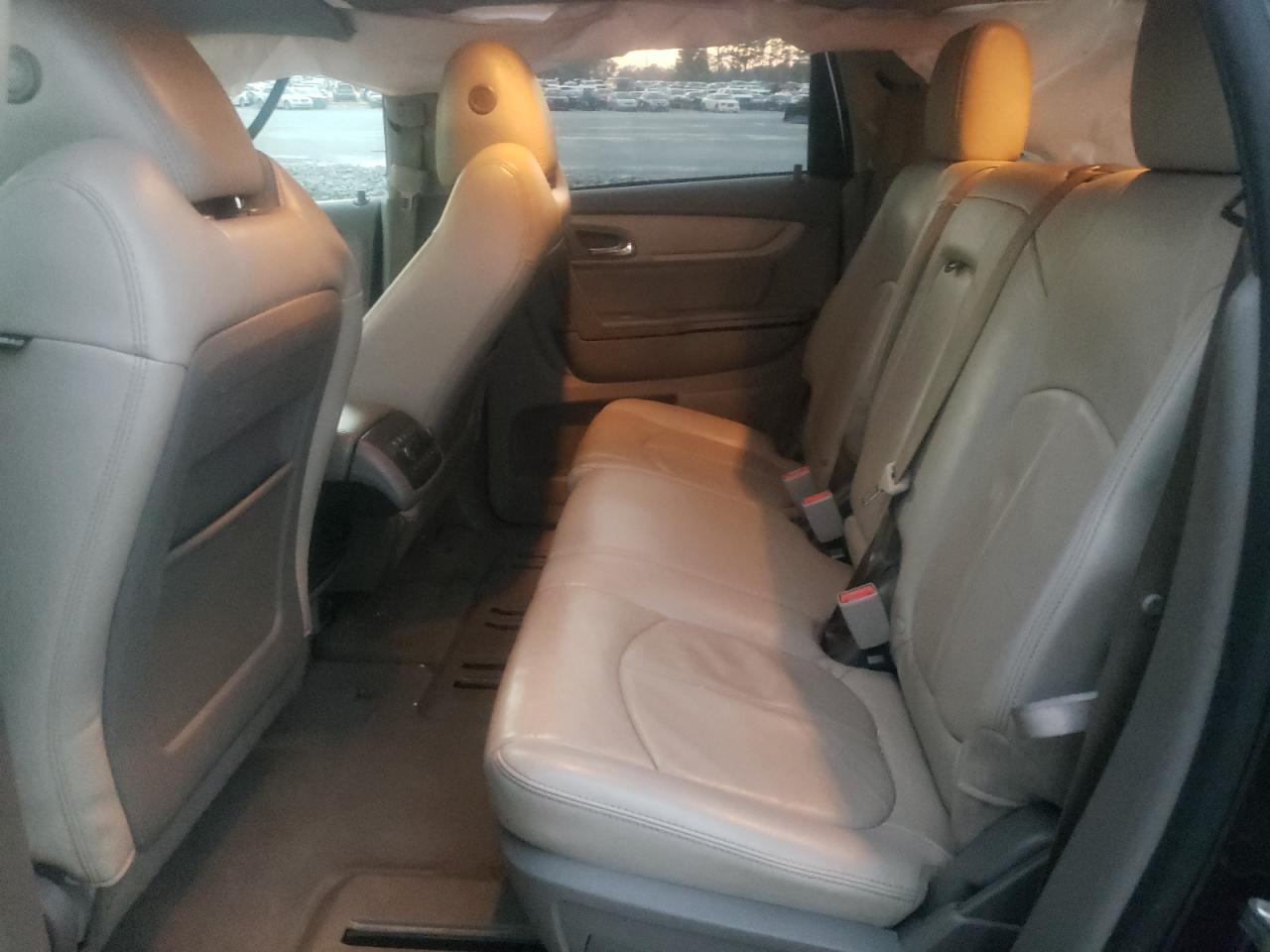 2017 Chevrolet Traverse - Image 12