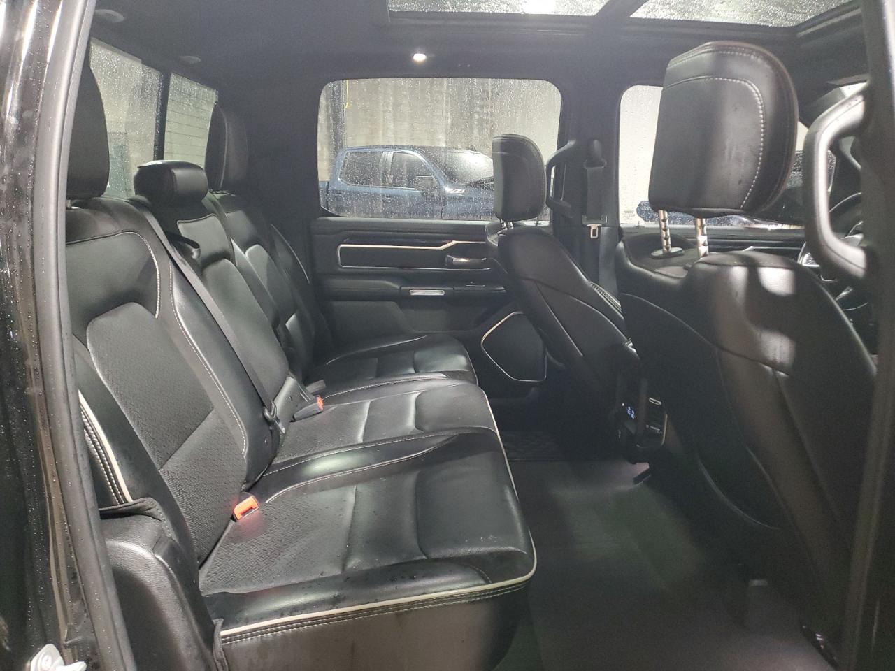 2021 RAM 1500 - Image 10
