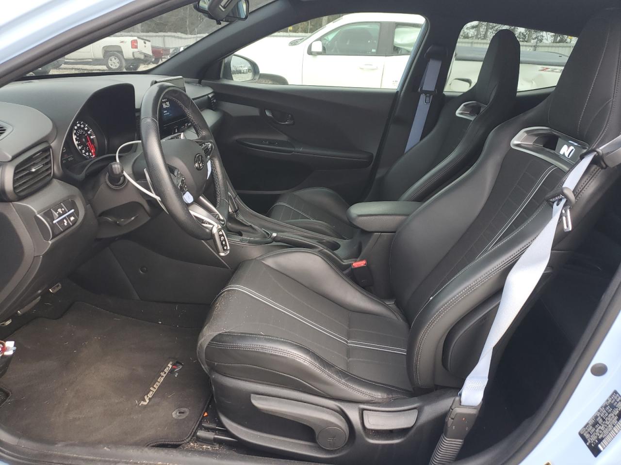 2021 Hyundai Veloster - Image 7