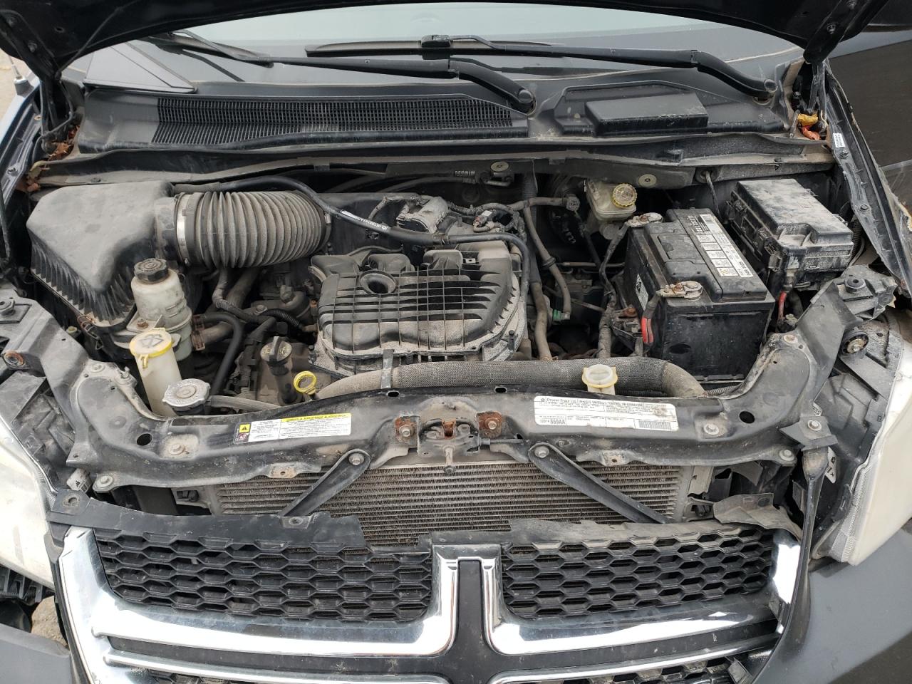 2012 Dodge Caravan - Image 12