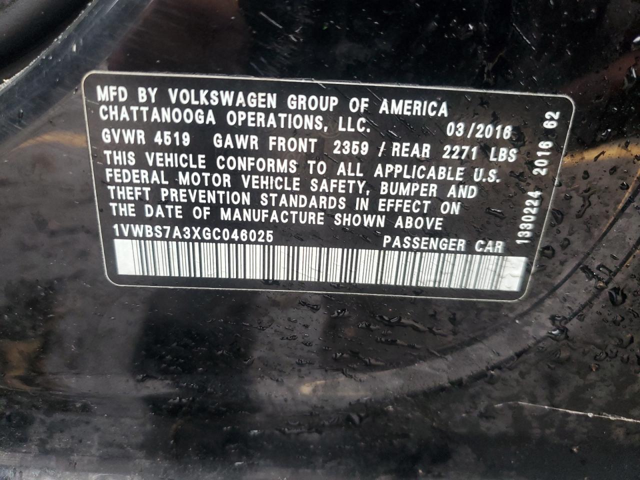 2016 Volkswagen Passat - Image 12