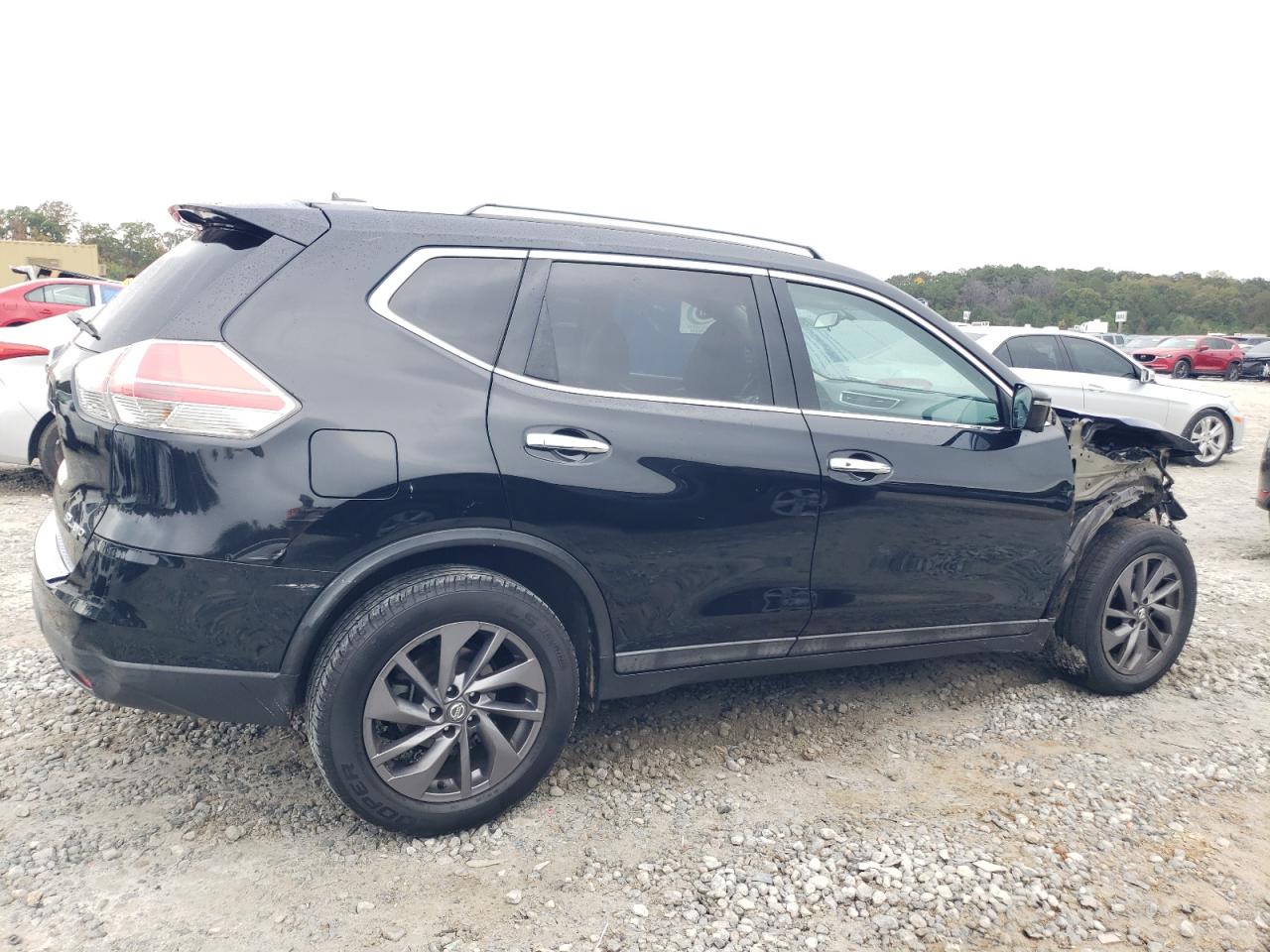 2016 Nissan Rogue - Image 3