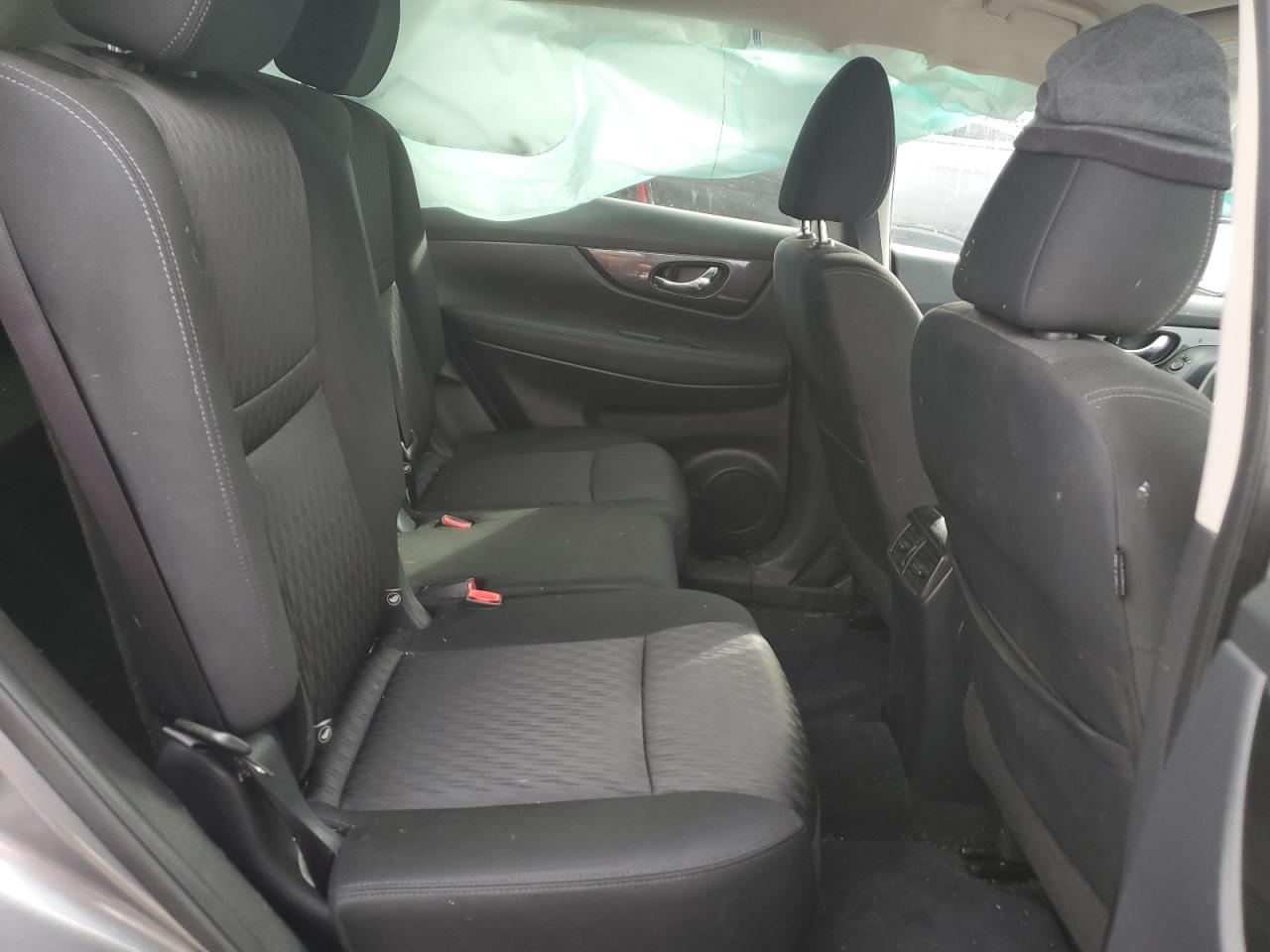 2019 Nissan Rogue - Image 11