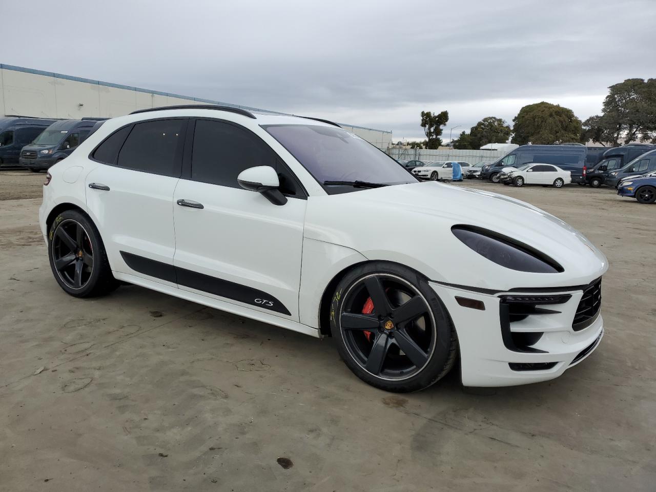 2017 Porsche Macan - Image 4