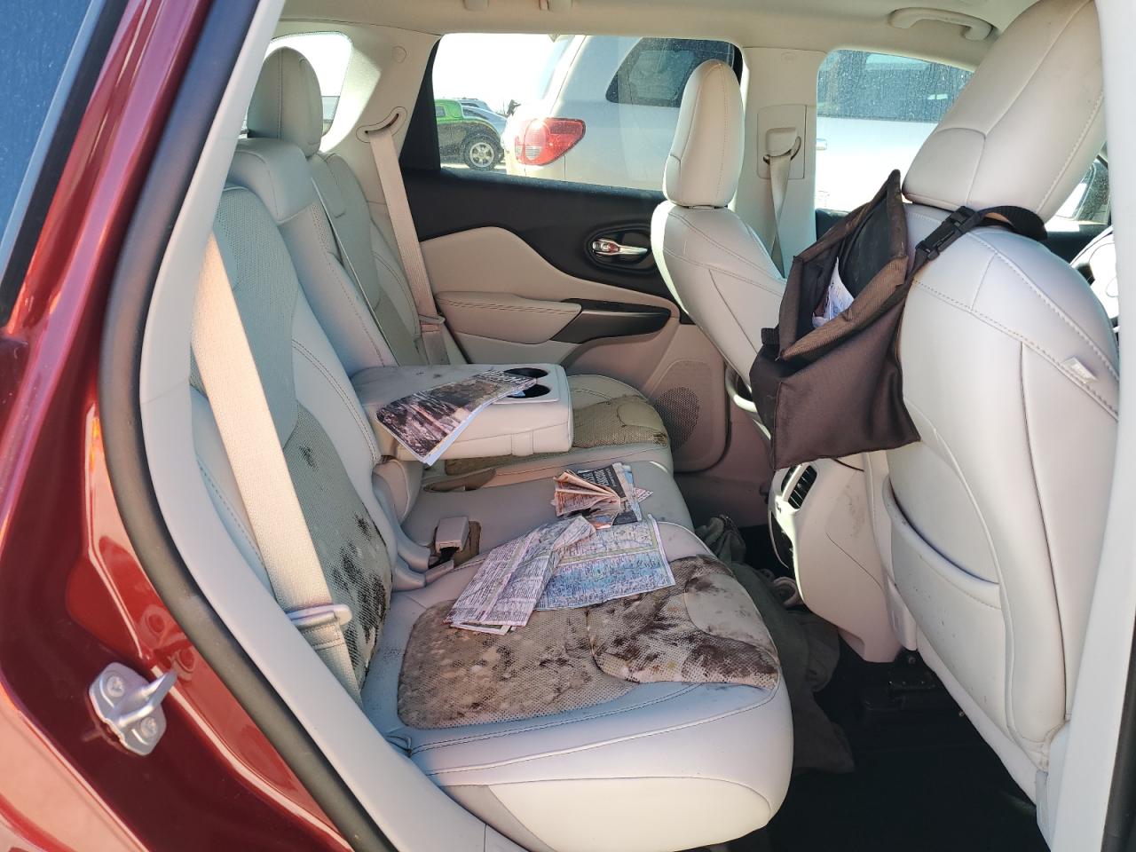2019 Jeep Grand Cherokee - Image 11