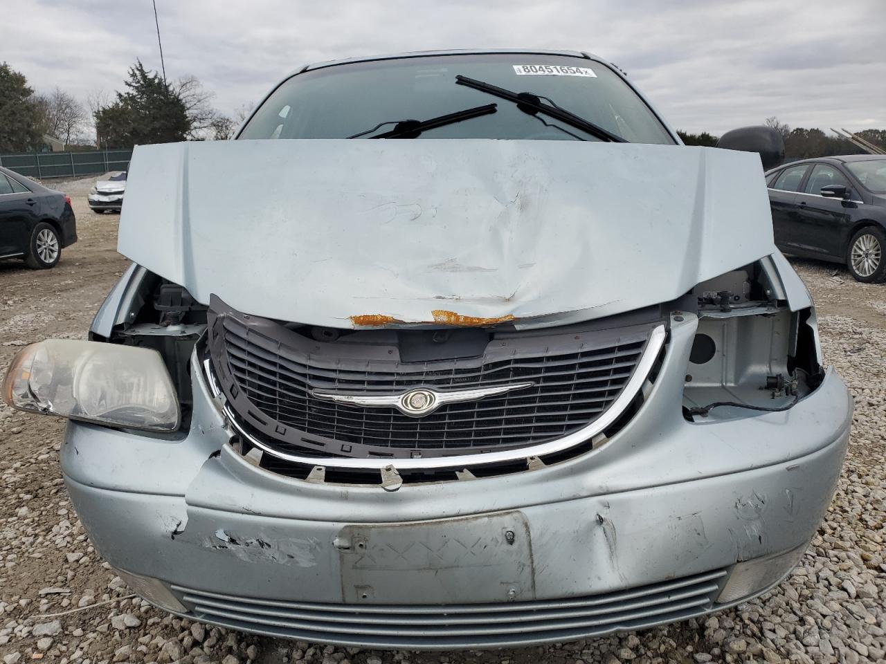 2001 Chrysler Town & Country - Image 5