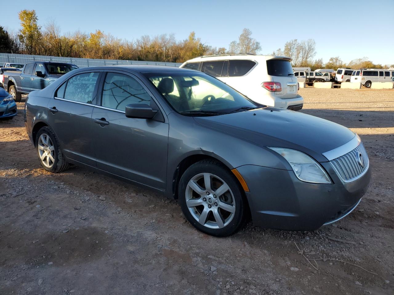 2010 Mercury Milan - Image 4