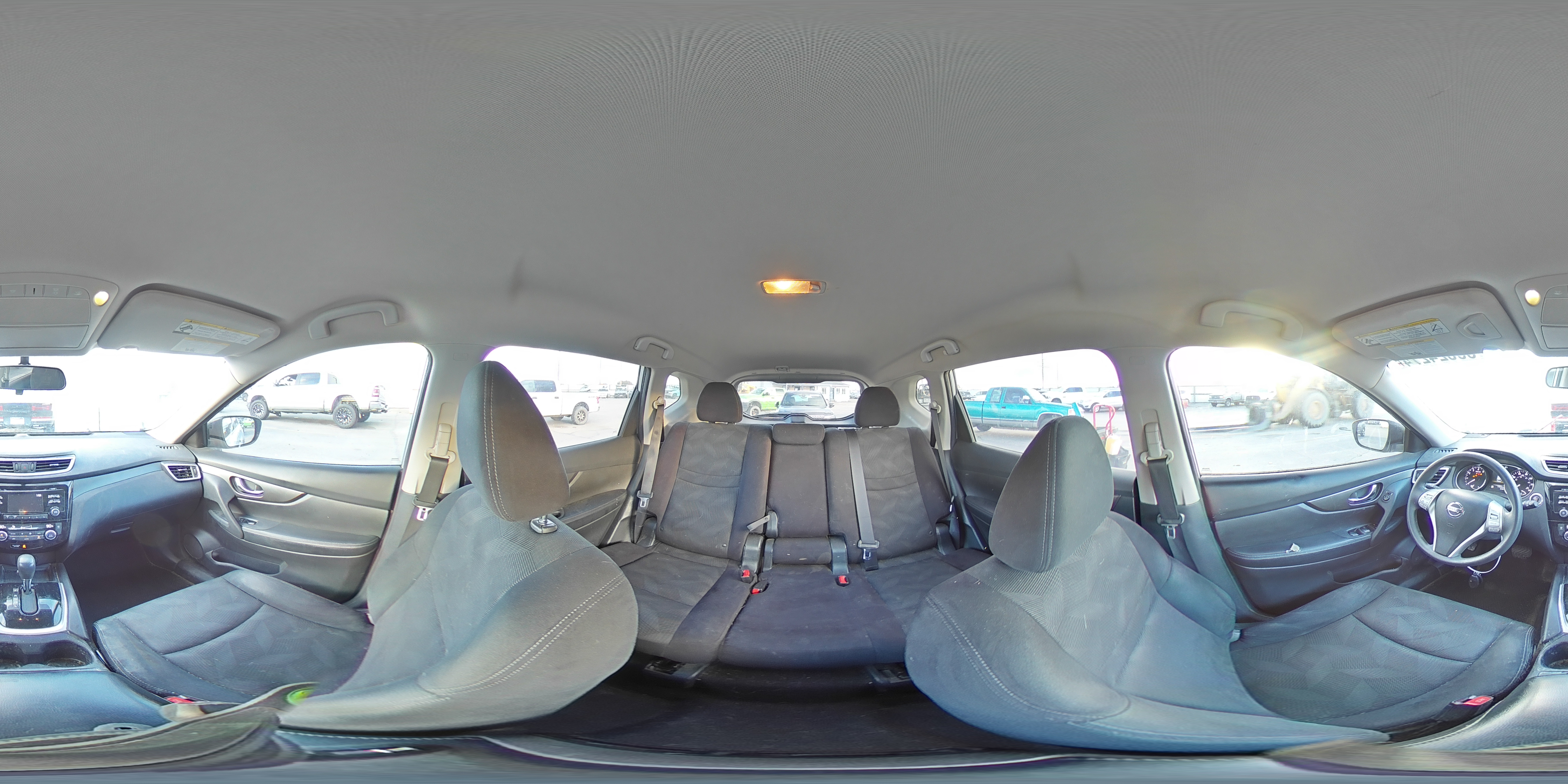 2015 Nissan Rogue - Image 13