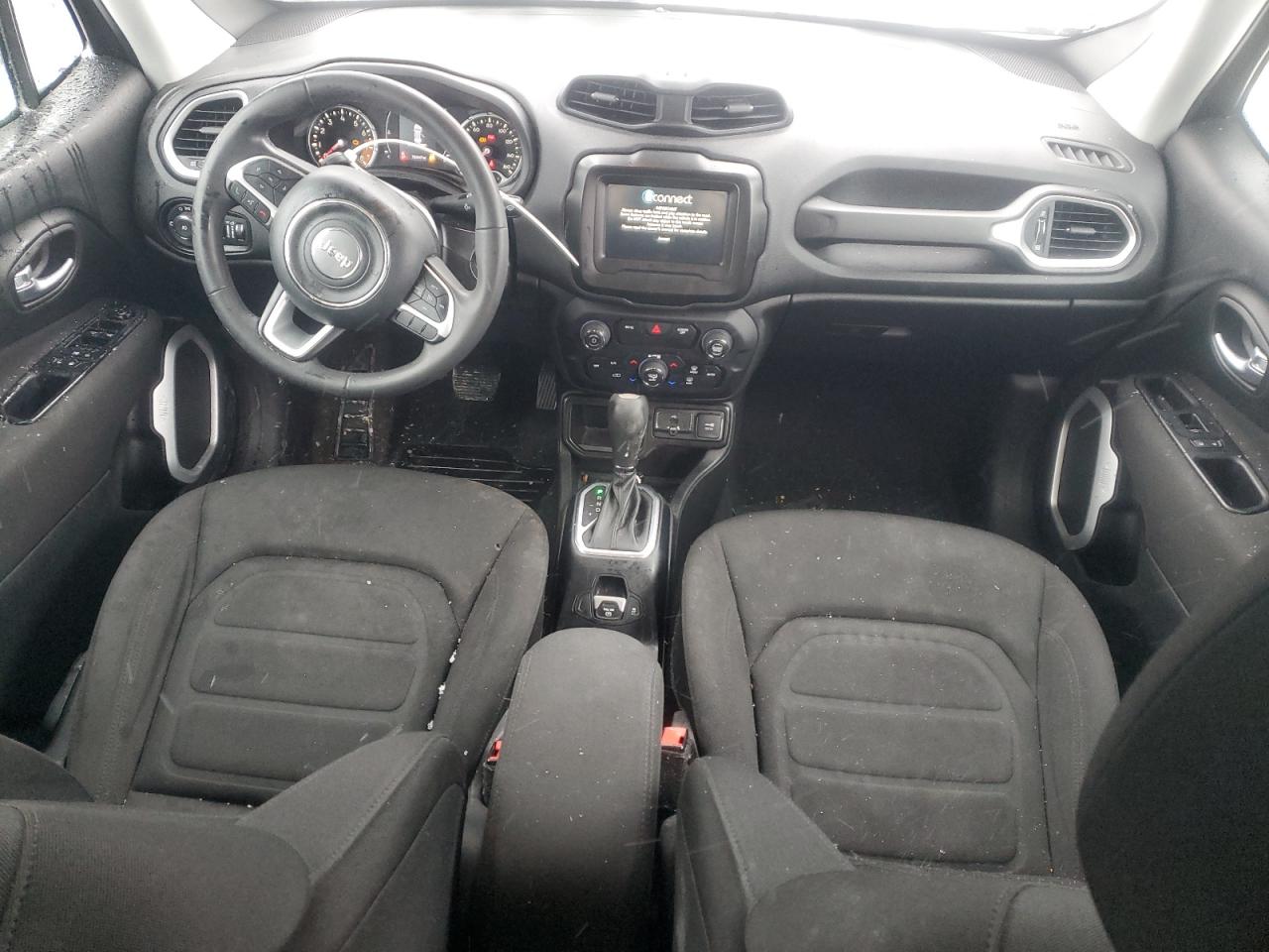2019 Jeep Renegade - Image 8