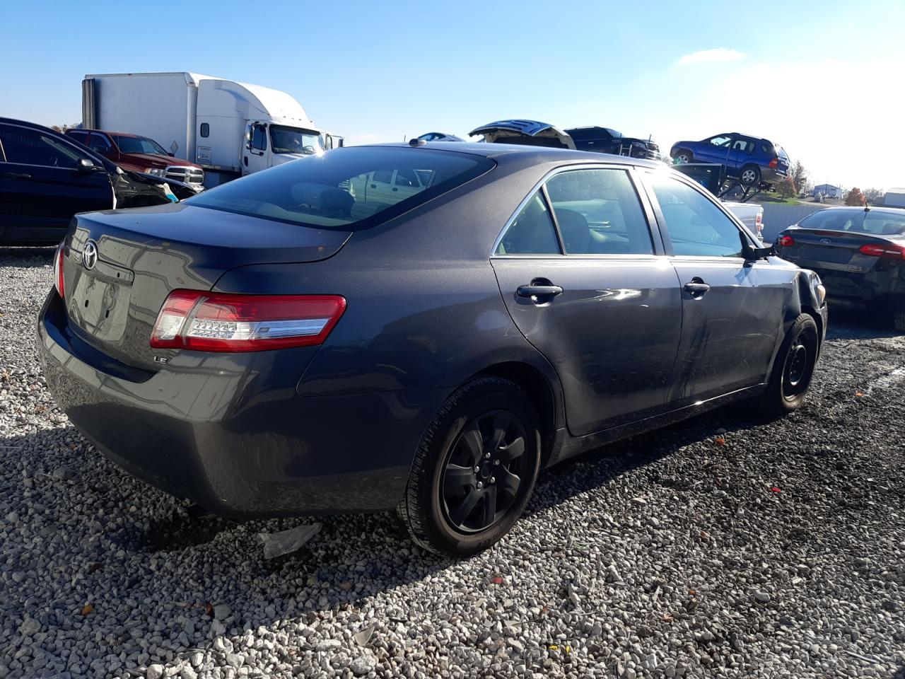 2010 Toyota Camry - Image 3