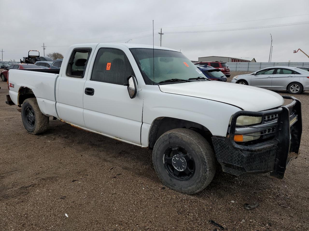 2000 Chevrolet Silverado - Image 4