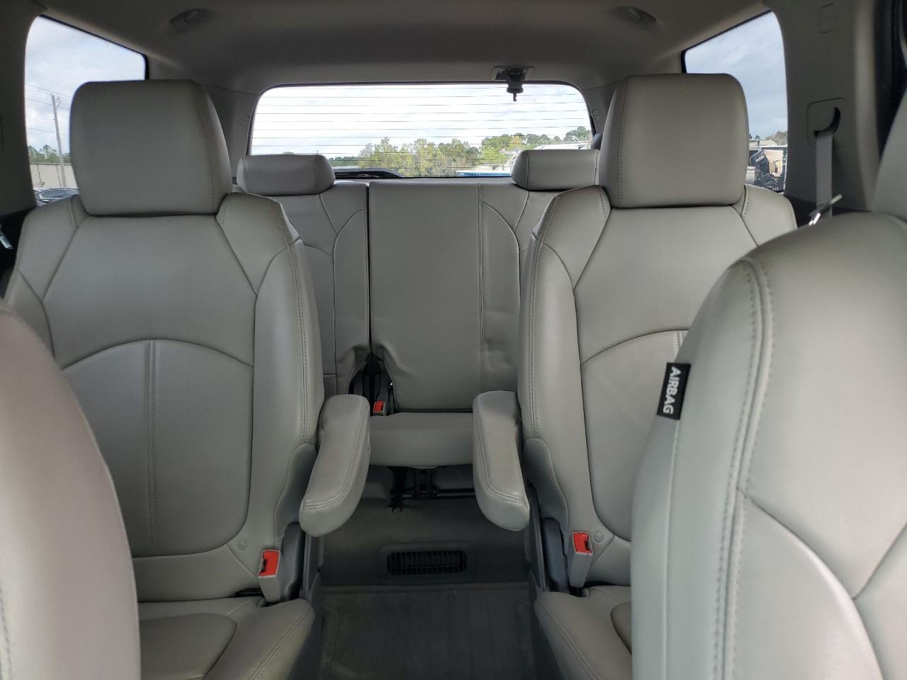 2014 GMC Acadia - Image 10