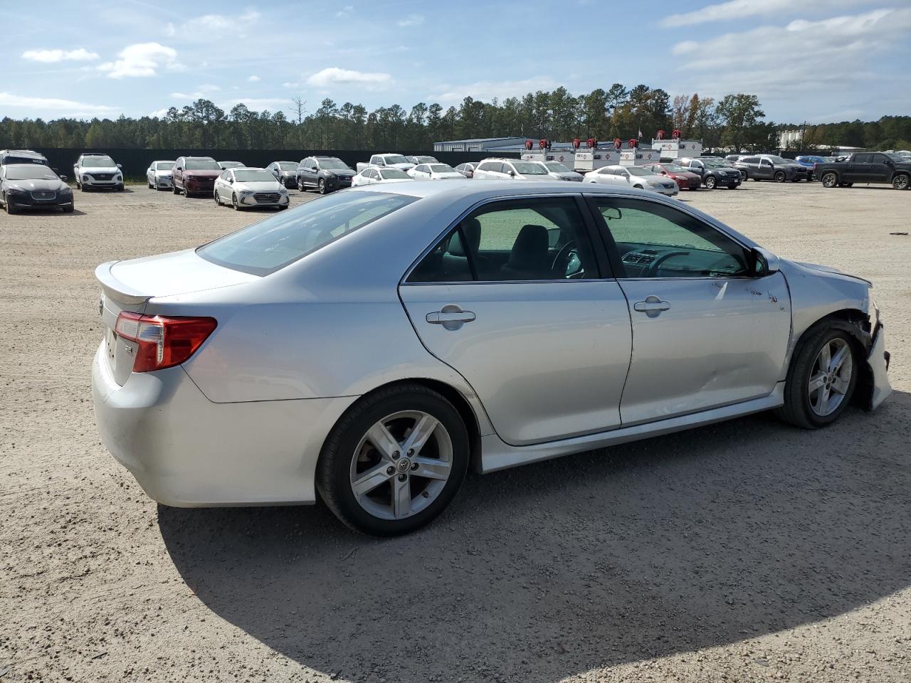 2013 Toyota Camry - Image 3