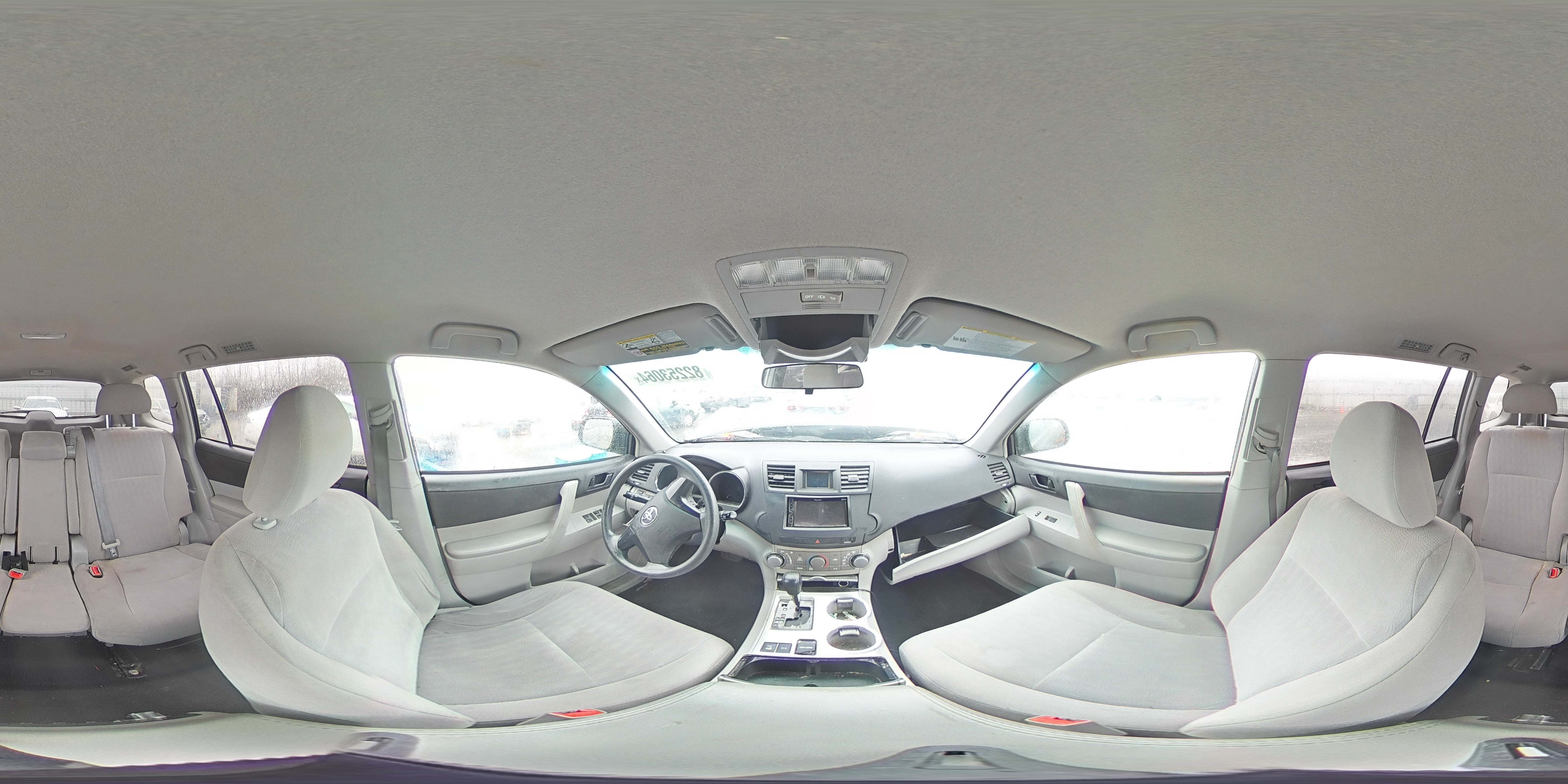 2012 Toyota Highlander - Image 12