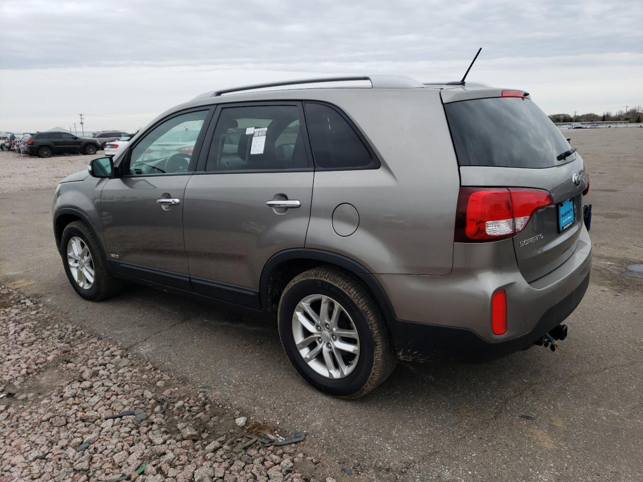 5XYKTDA71FG612021 2015 KIA SORENTO - Image 2