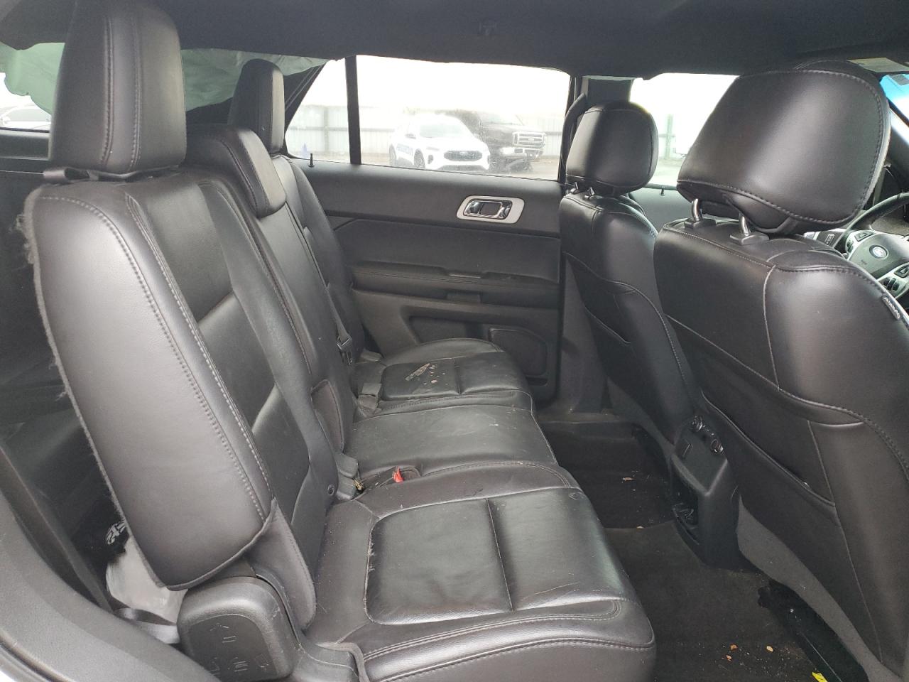 2013 Ford Explorer - Image 12