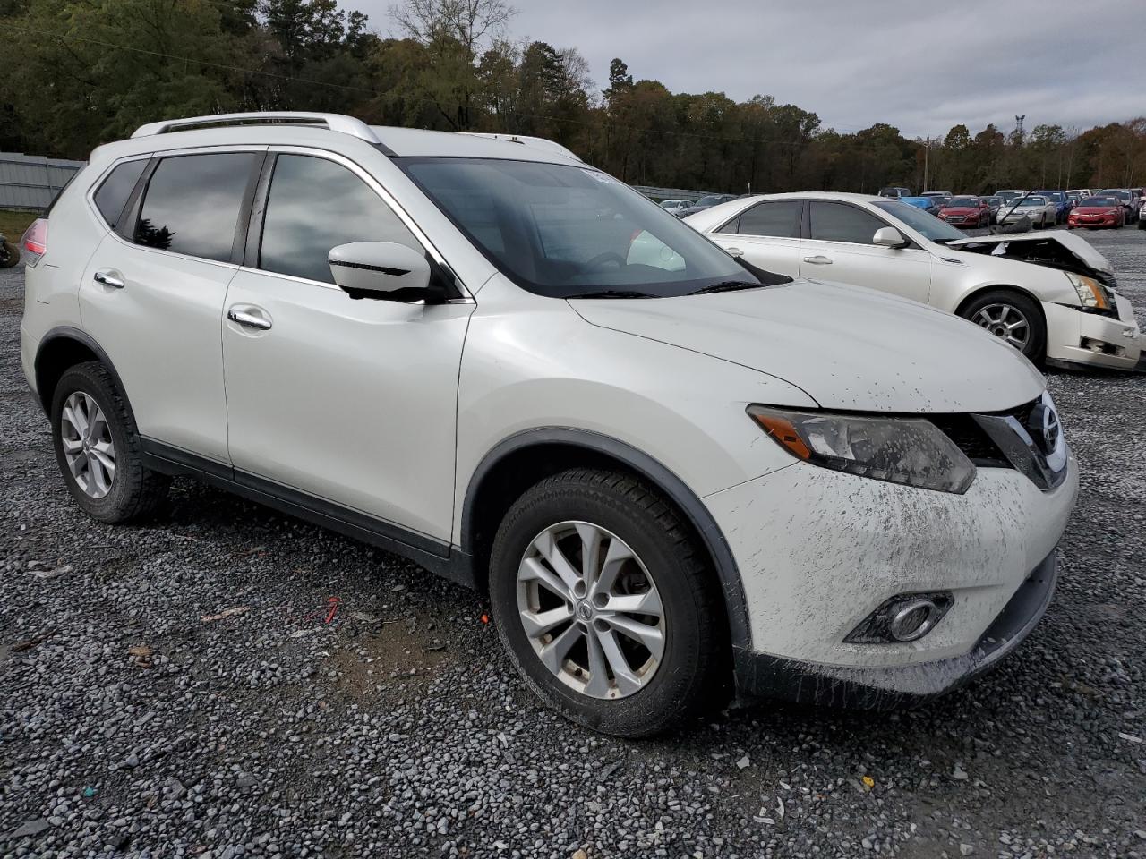 2016 Nissan Rogue - Image 4