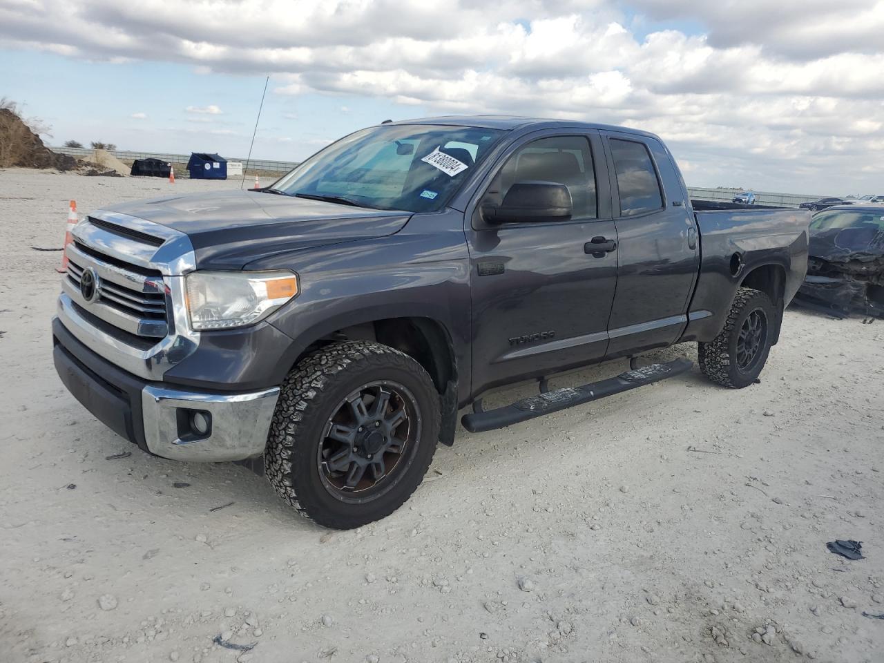 VIN 5TFUW5F16GX539589 2016 TOYOTA TUNDRA no.1