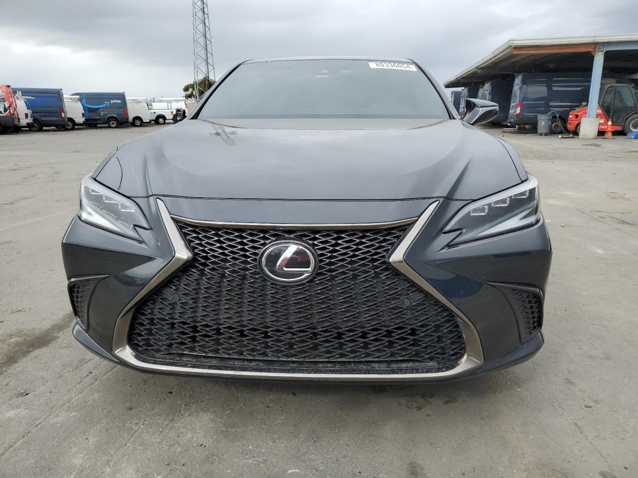 2023 Lexus ES - Image 5