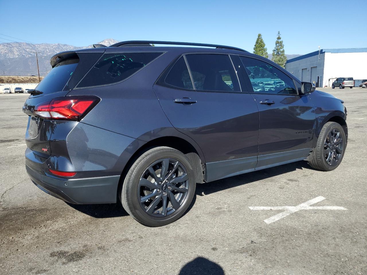 2022 Chevrolet Equinox - Image 3