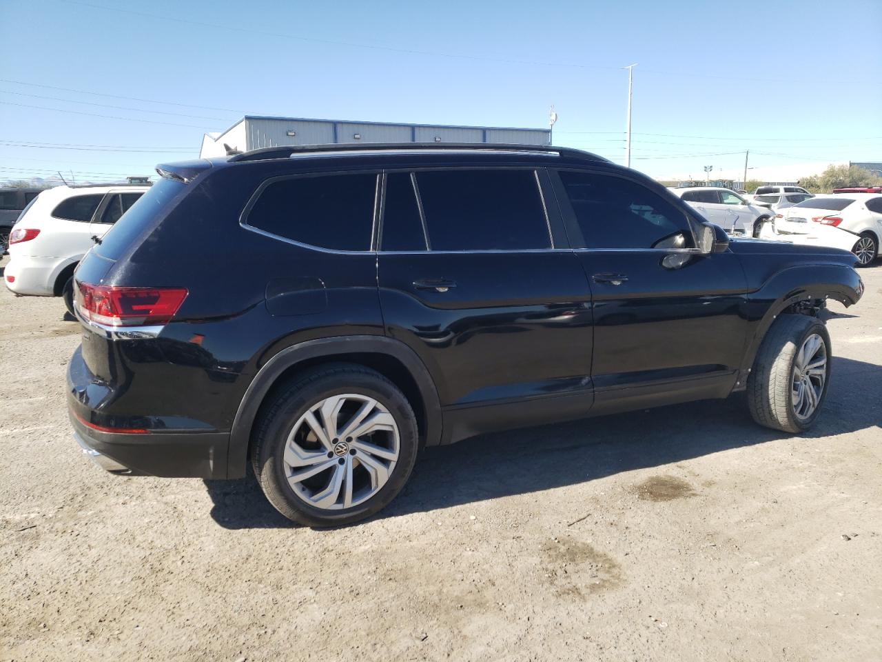 2021 Volkswagen Atlas - Image 3