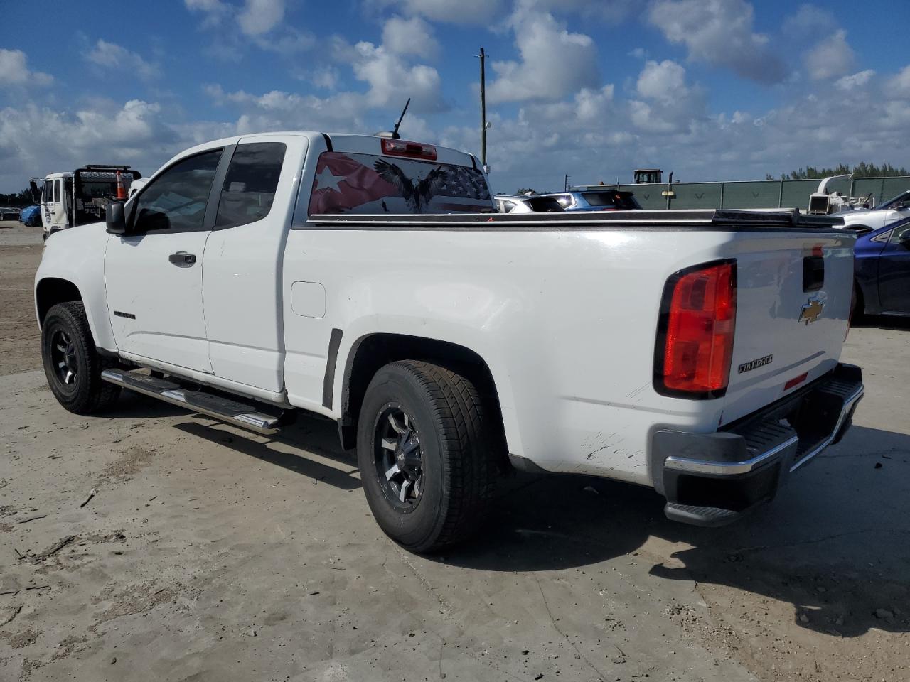 VIN 1GCHSBEA0G1188937 2016 CHEVROLET COLORADO no.2