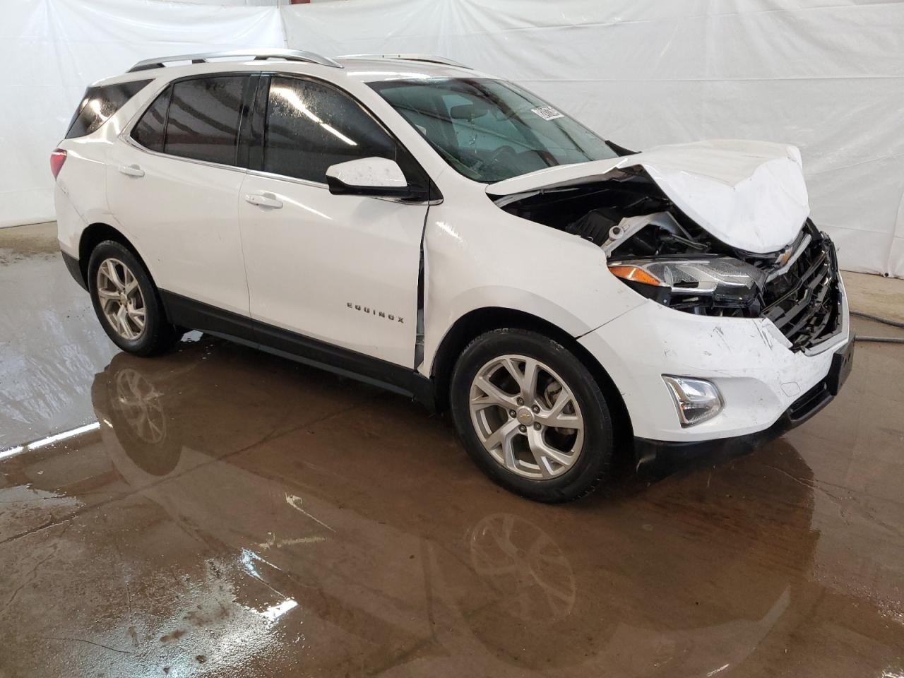 VIN 2GNAXLEX4L6207923 2020 CHEVROLET EQUINOX no.4